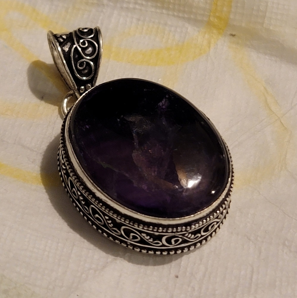 Flourite pendent